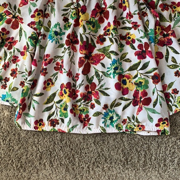 Small Floral Girls top - Picture 4 of 4